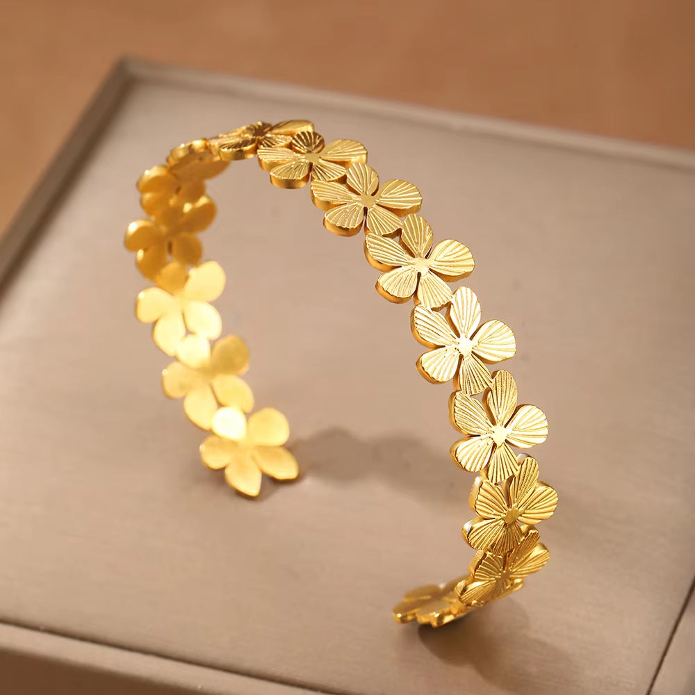 Stainless Steel, Light, Luxury & Delicate Wreath Bracelet Opening